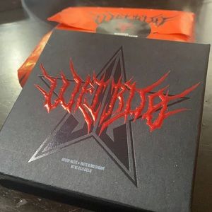 Weirdo Mini Palette By Jeffree Star Cosmetics